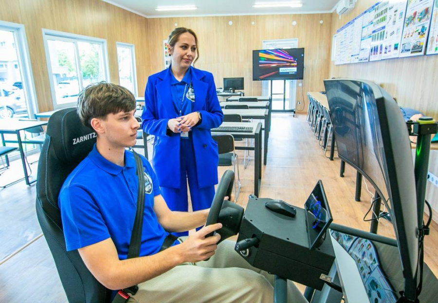 «Зарница» в Республике Беларусь: инновации для образования — автотренажер «Форсаж» в университете «МИТСО»